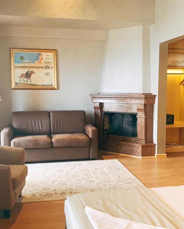 Agroturizem Kodra E Kuajve Hotell Škalngur Eksteriør bilde